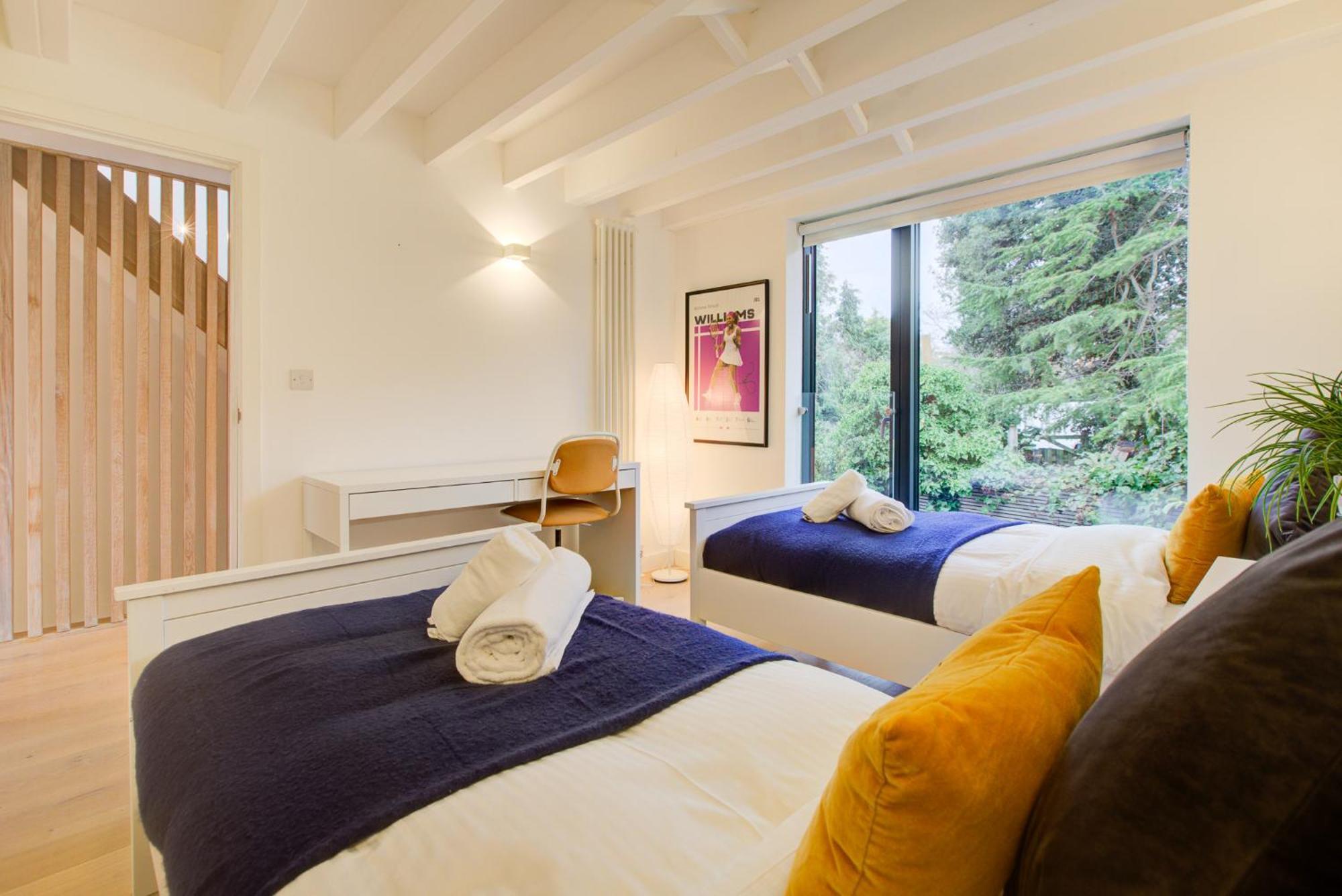 Neoteric Home Wimbledon Village London Ngoại thất bức ảnh