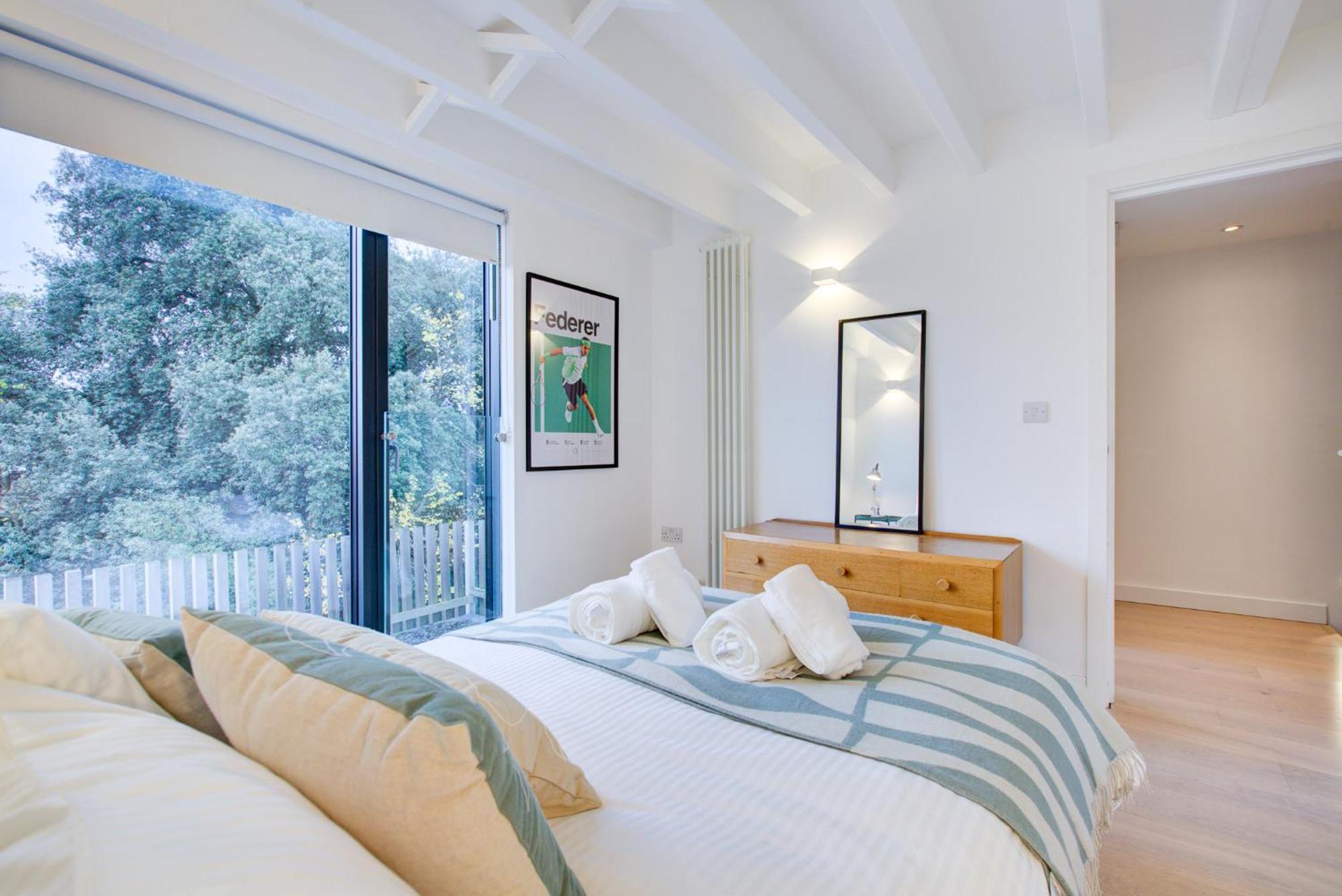 Neoteric Home Wimbledon Village London Ngoại thất bức ảnh